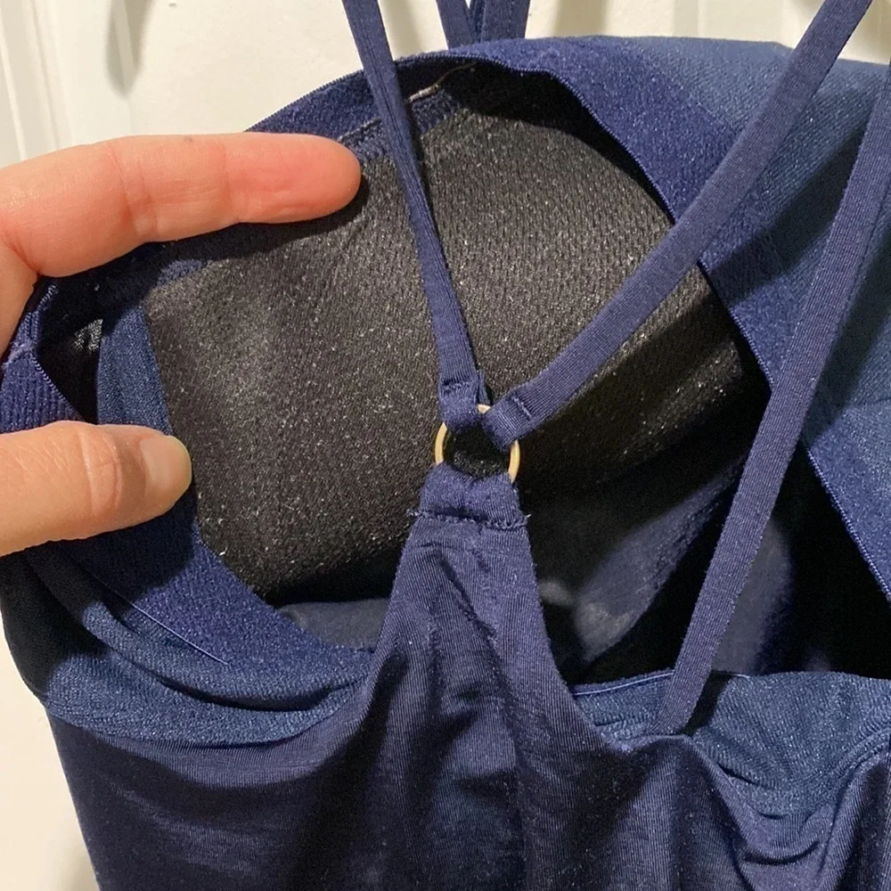 Athleta navy pilling